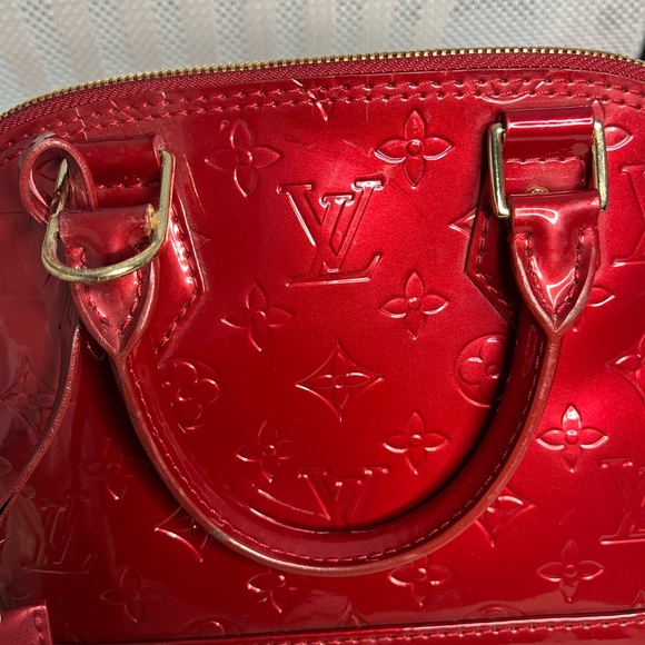 Louis Vuitton Vernis Alma BB Magenta - Picture 10 of 13